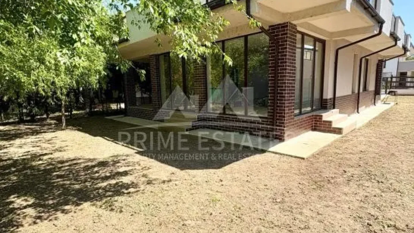 Spacious 4-Bedroom Villa with Land in Austrian Village, Crevedia - Image 4