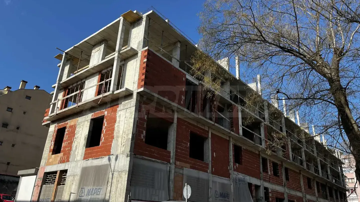 Spacious 3-Bedroom Apartment in Burgas City Center - Image 4