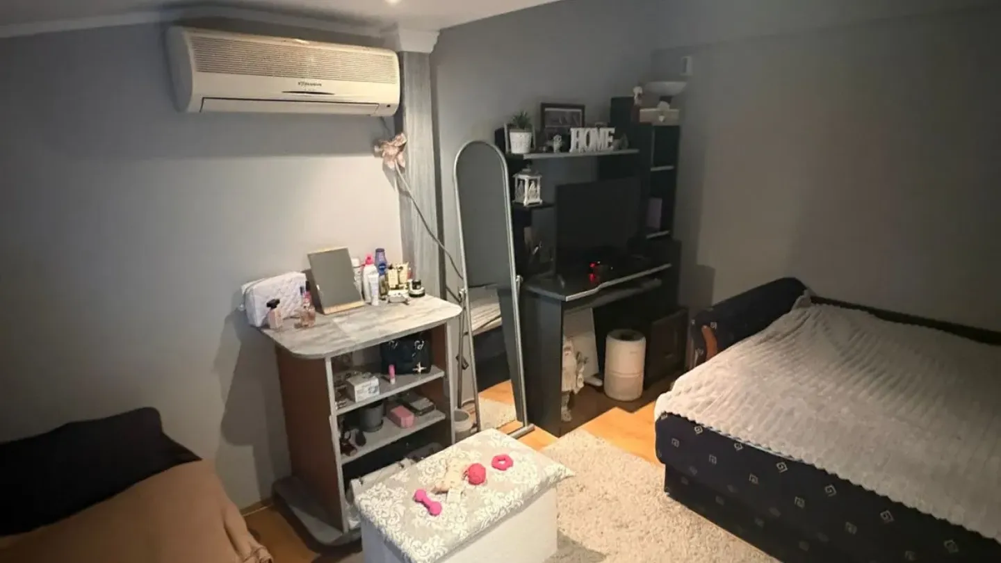 Spacious 2-Bedroom House in Palilula – Belgrade, Serbia for Sale - Image 2