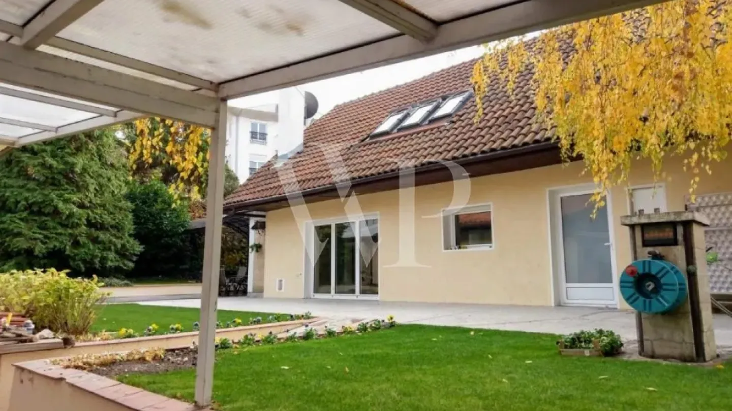 Spacious House with Garden & Gym Near Belgrade - Perfect Family Home - Image 3