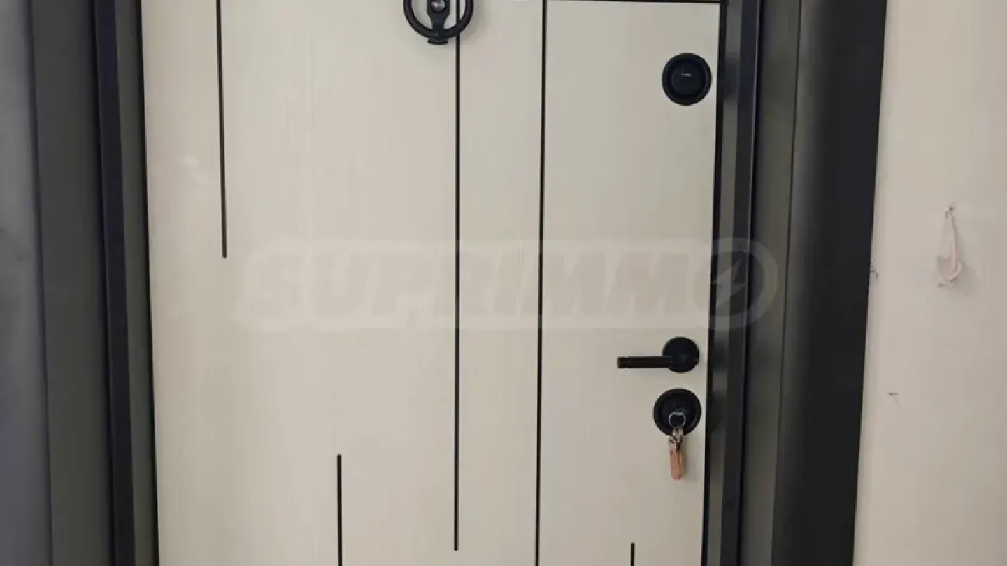 Spacious 3-Bedroom Apartment in "Belomorski" Plovdiv, Bulgaria - Image 2