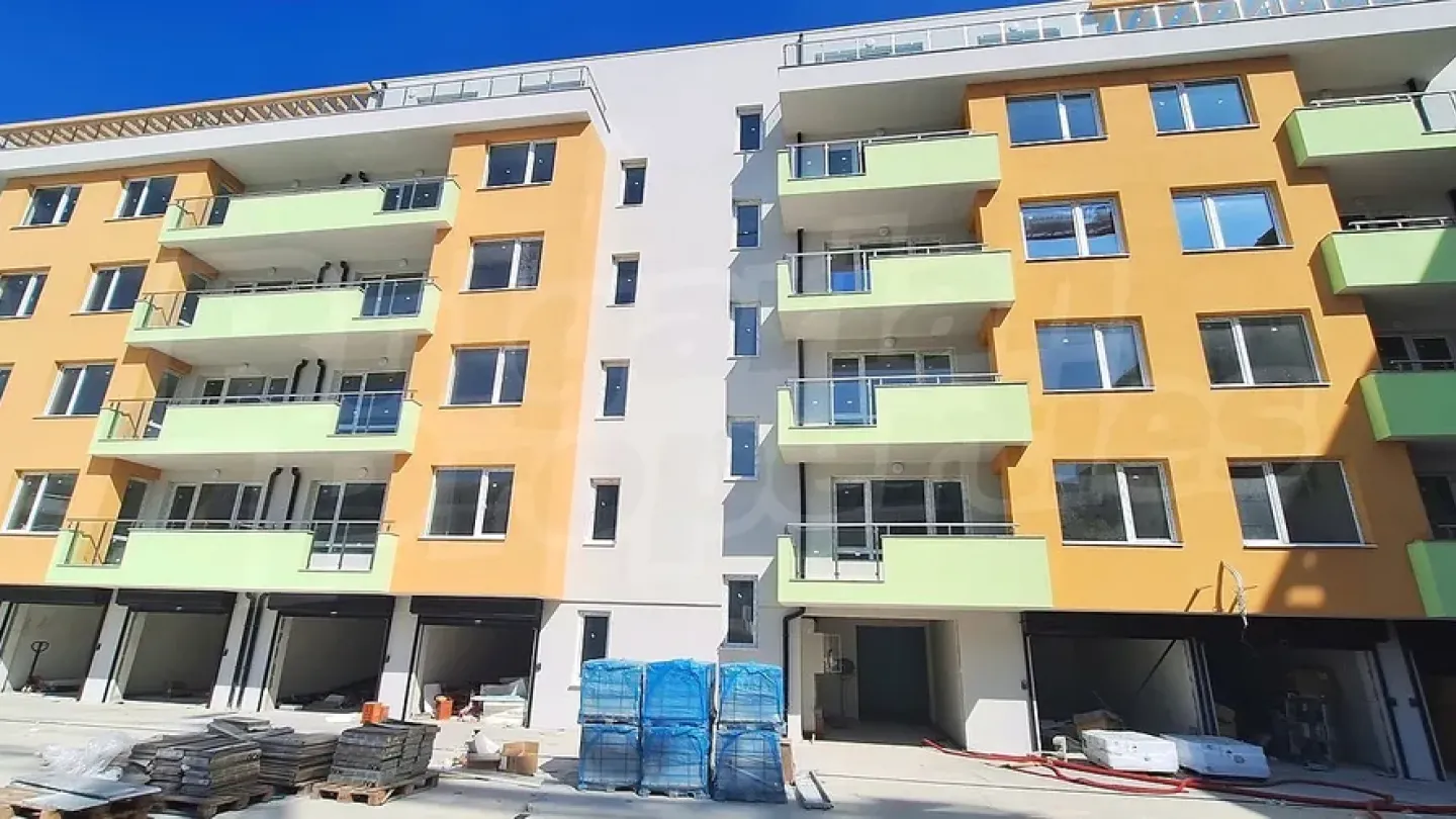 Modern 1-Bedroom Apartment in Plovdiv's South District - New Construction - Image 1