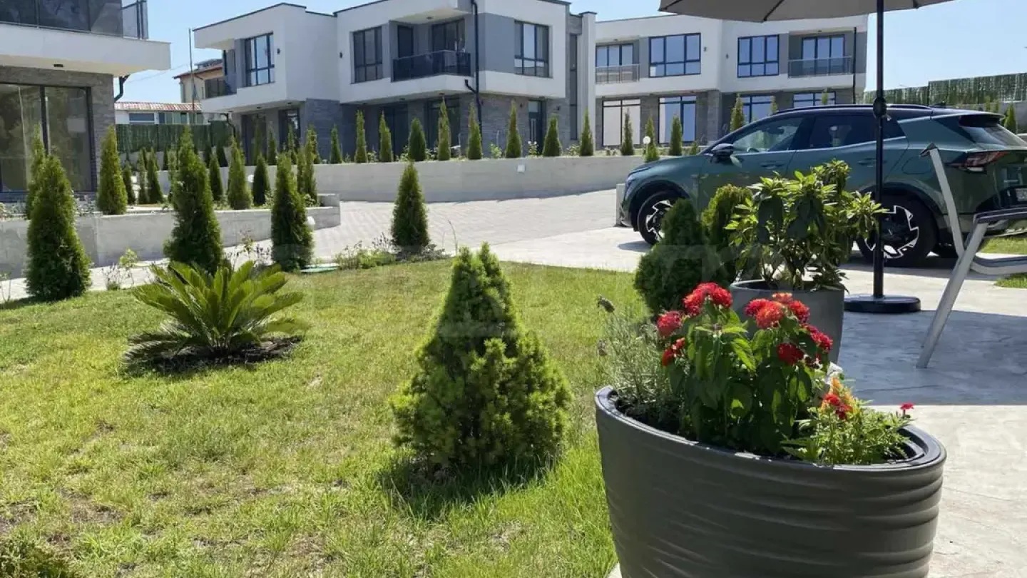 3 Bed House by Ahotsol Beach - New! - Image 4