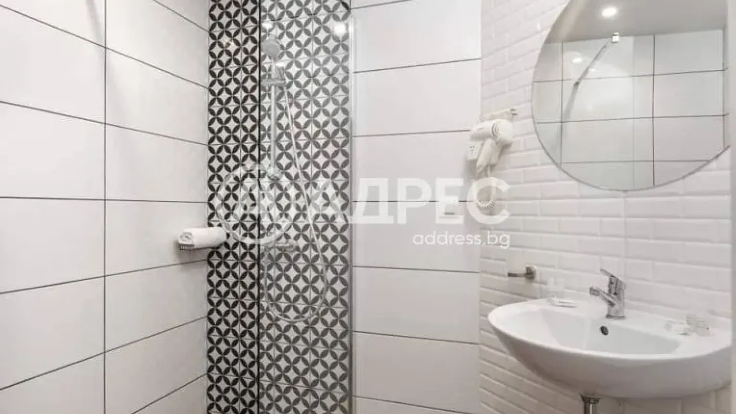 Stylish Ahtopol Apartment with Seafront Pool - Fully Furnished - Image 4