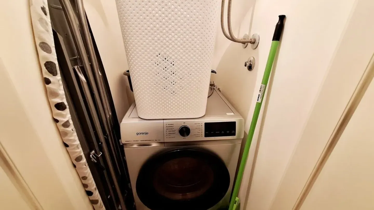 Spacious 2-Bedroom Apartment with Garage in Belgrade's BW Metropolitan - Image 3