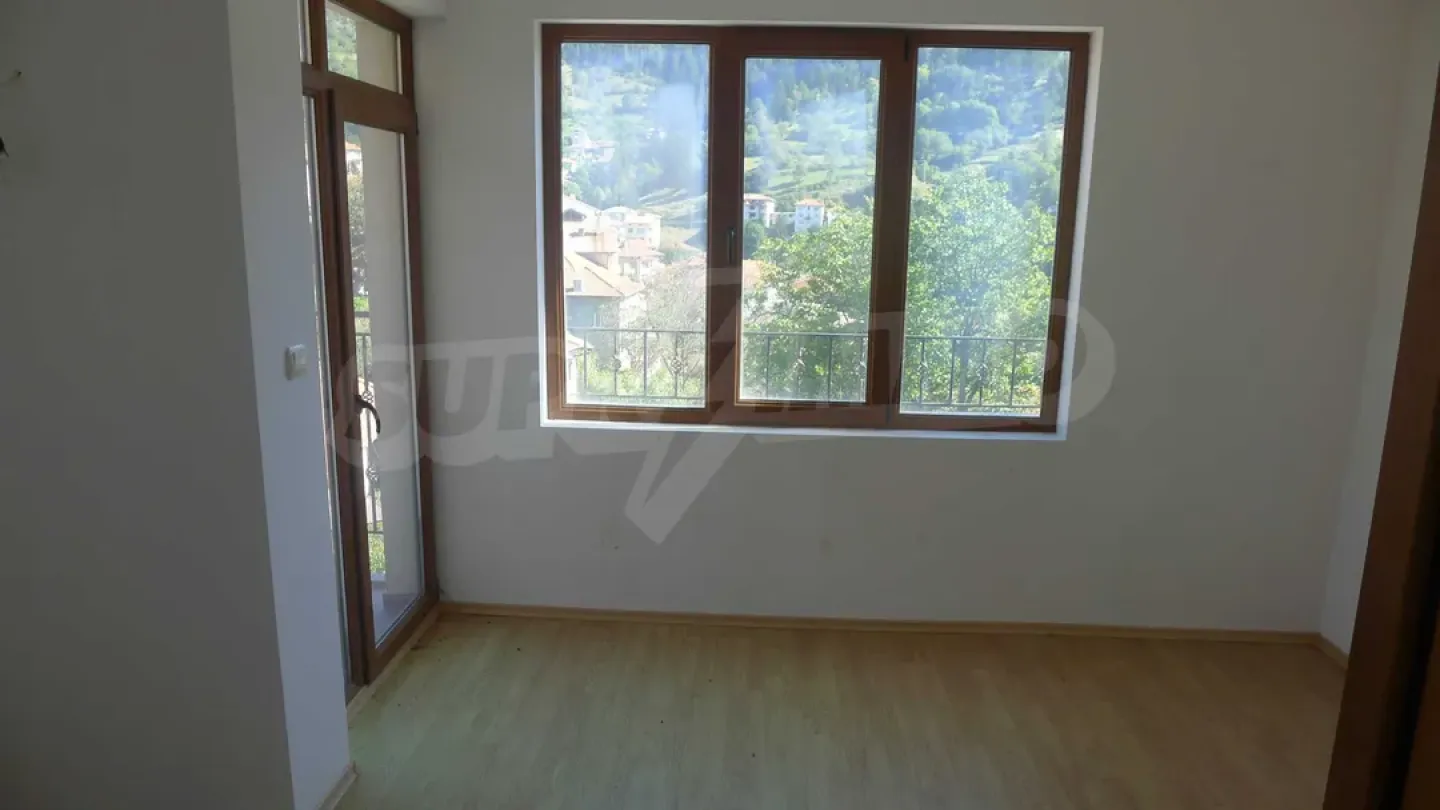 Spacious 1-Bedroom Apartment with Stunning Mountain Views Near Pamporovo and Smolyan. - Image 2
