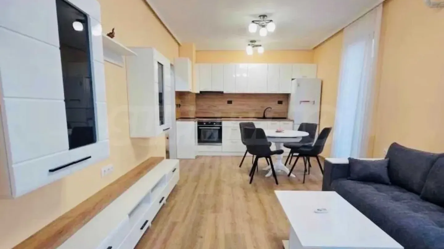 Fully furnished 2-bedroom apartment in Plovdiv, Bulgaria - Image 1