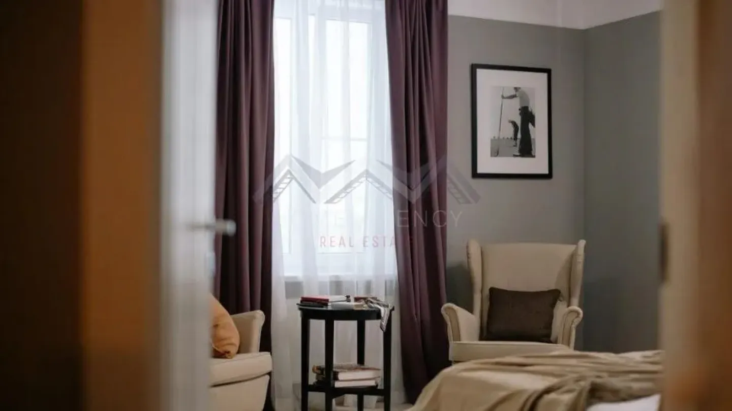 Spacious 3-Bedroom Apartment in Bucharest's Historic Evreiesc District - Image 2