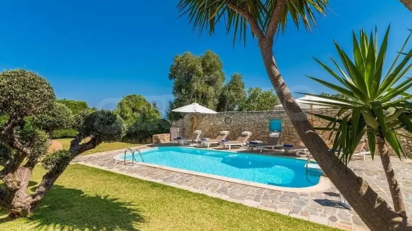 Stunning Zakynthos Villa: 5 Bedrooms, 4 Bathrooms, Mediterranean Paradise - Image 1