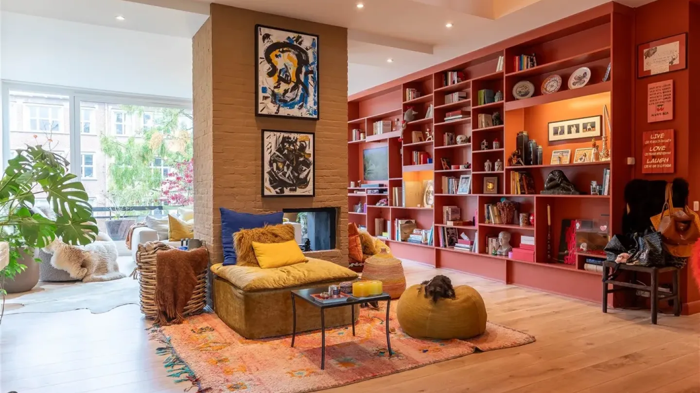 Spacious Duplex with Terraces, Fireplace & Prime Ukkel Location - Image 4