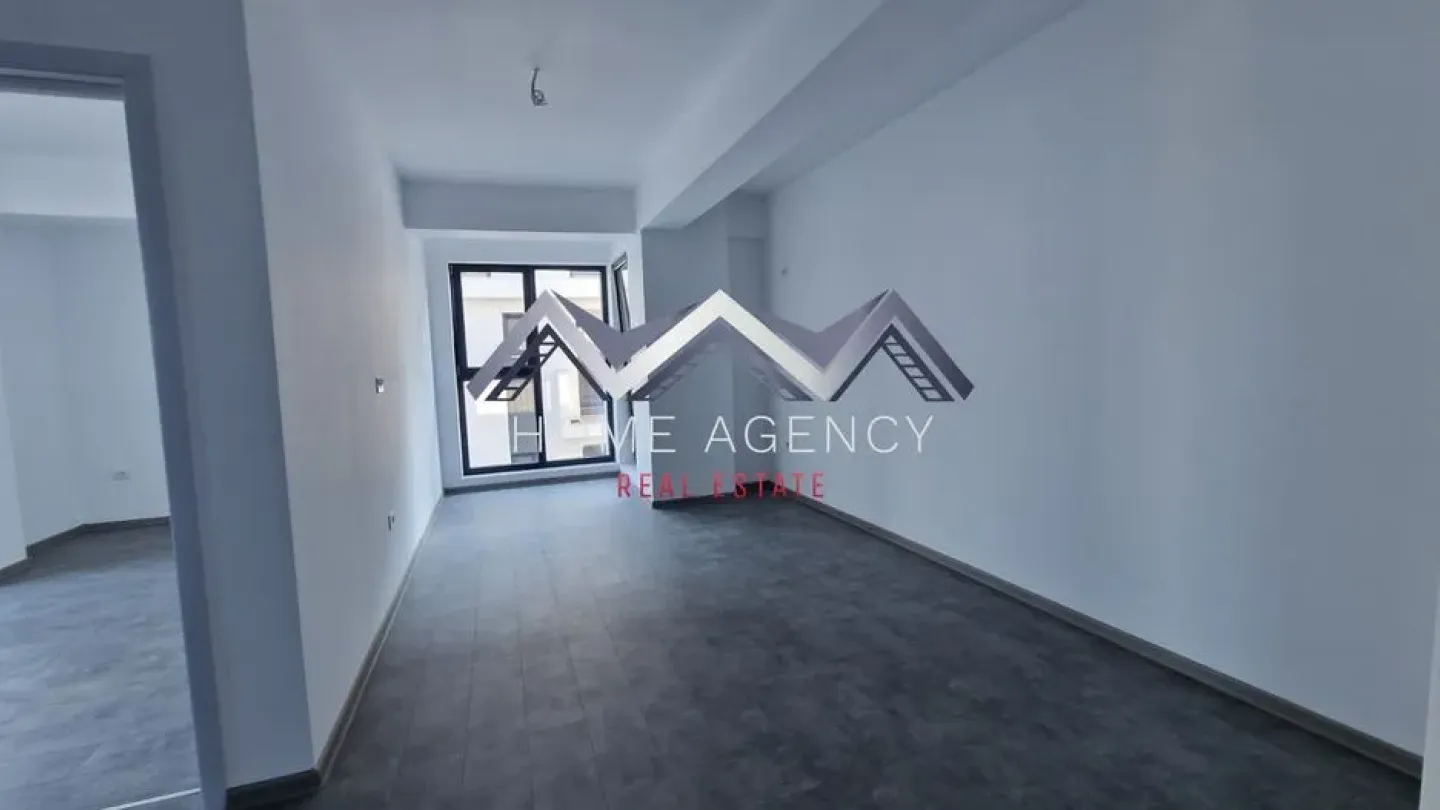 Spacious New 4-Bedroom Apartment in Otopeni with Parking - Image 2