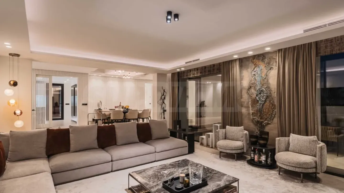 Luxury Marbella Villa – Modern & Spacious Retreat - Image 1