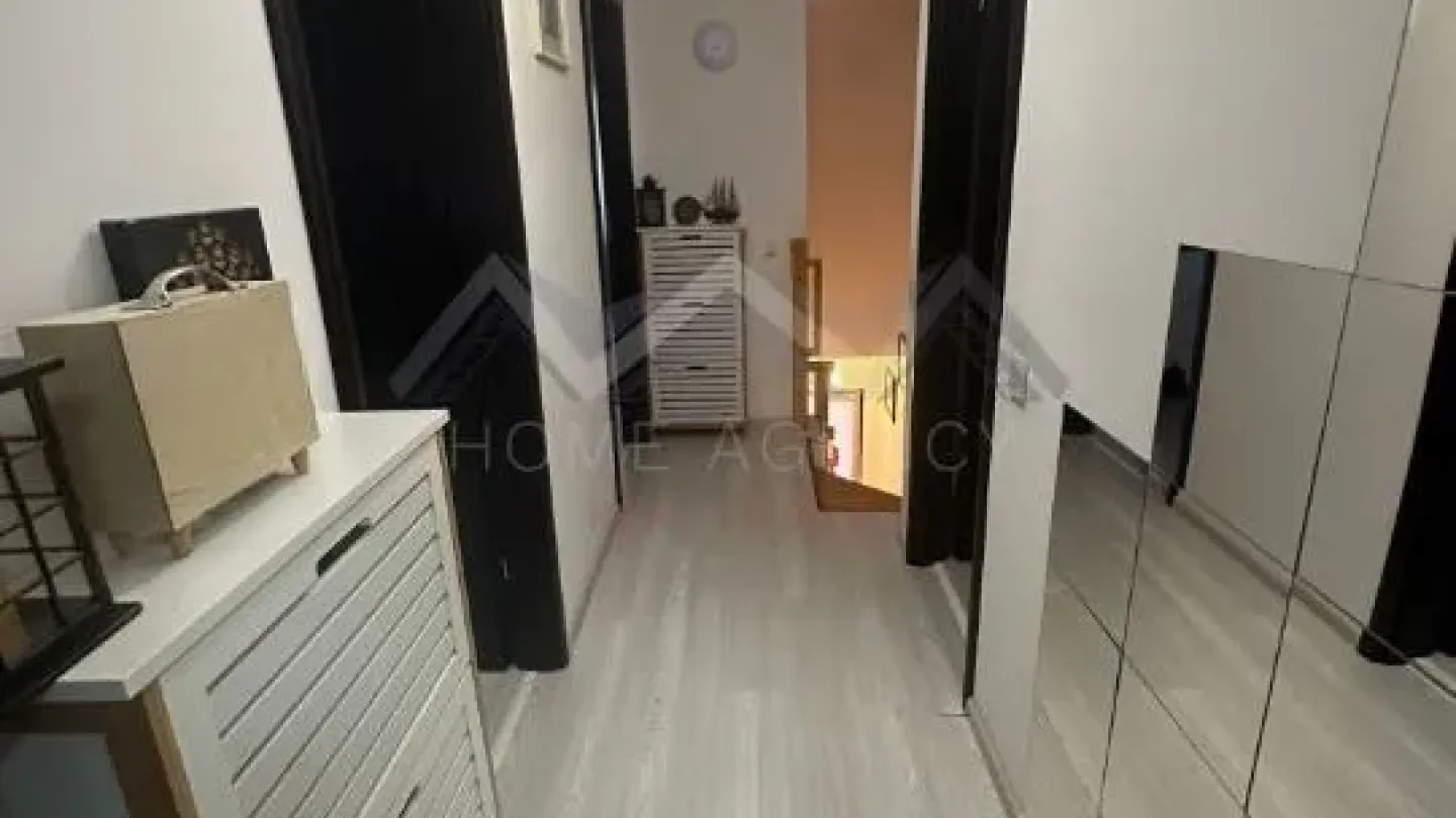 Luxurious Modern House in Otopeni – 3 Bed, 2 Bath - Image 1