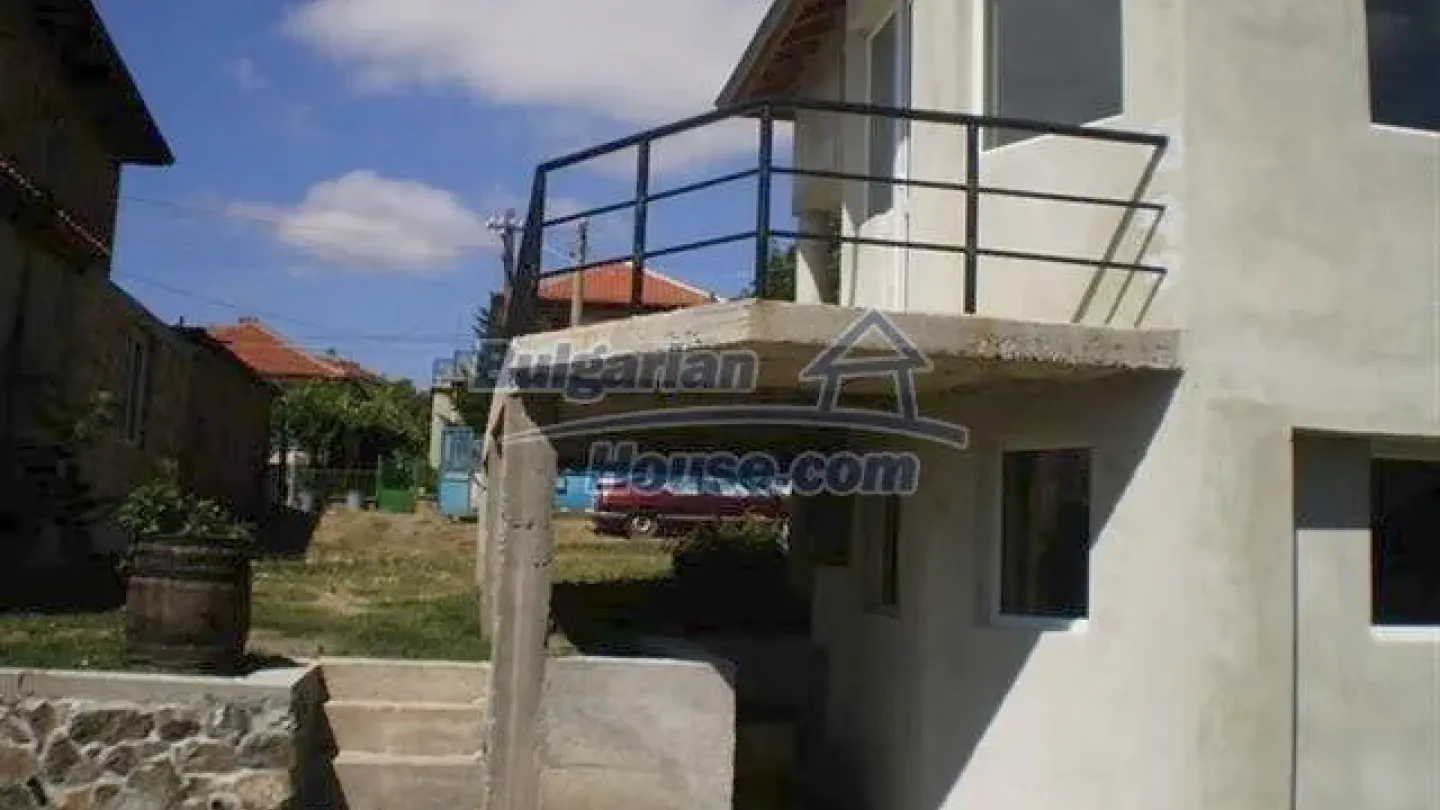 Spacious House with Garden Near Burgas – Sea & Countryside Retreat - Image 1