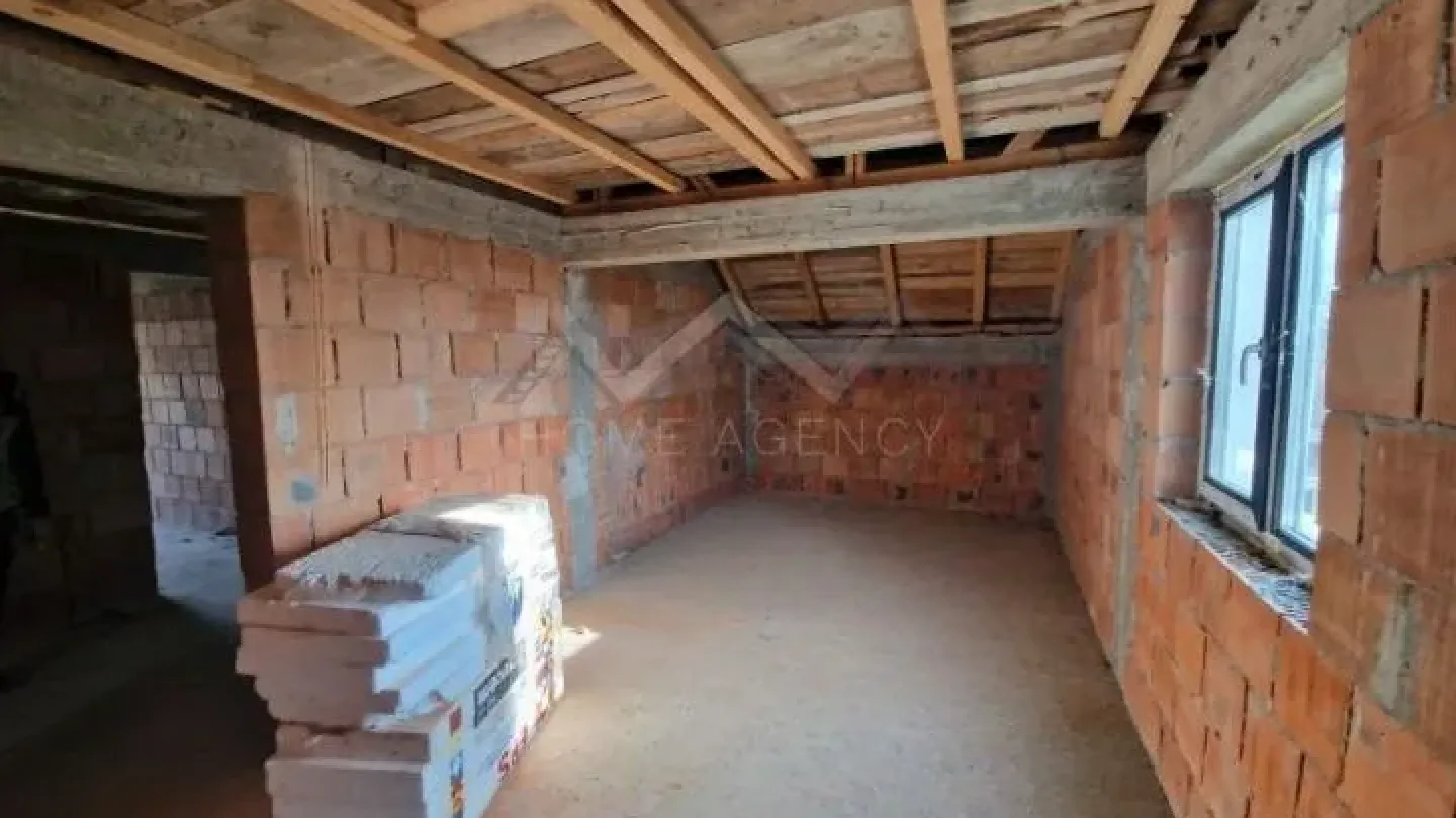 Spacious New House in Moara Vlasiei – 15 Min to Bucharest - Image 1