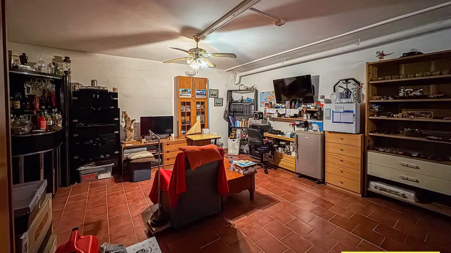 Spacious Triplex Apartment for Sale in Huércal de Almería - Image 1