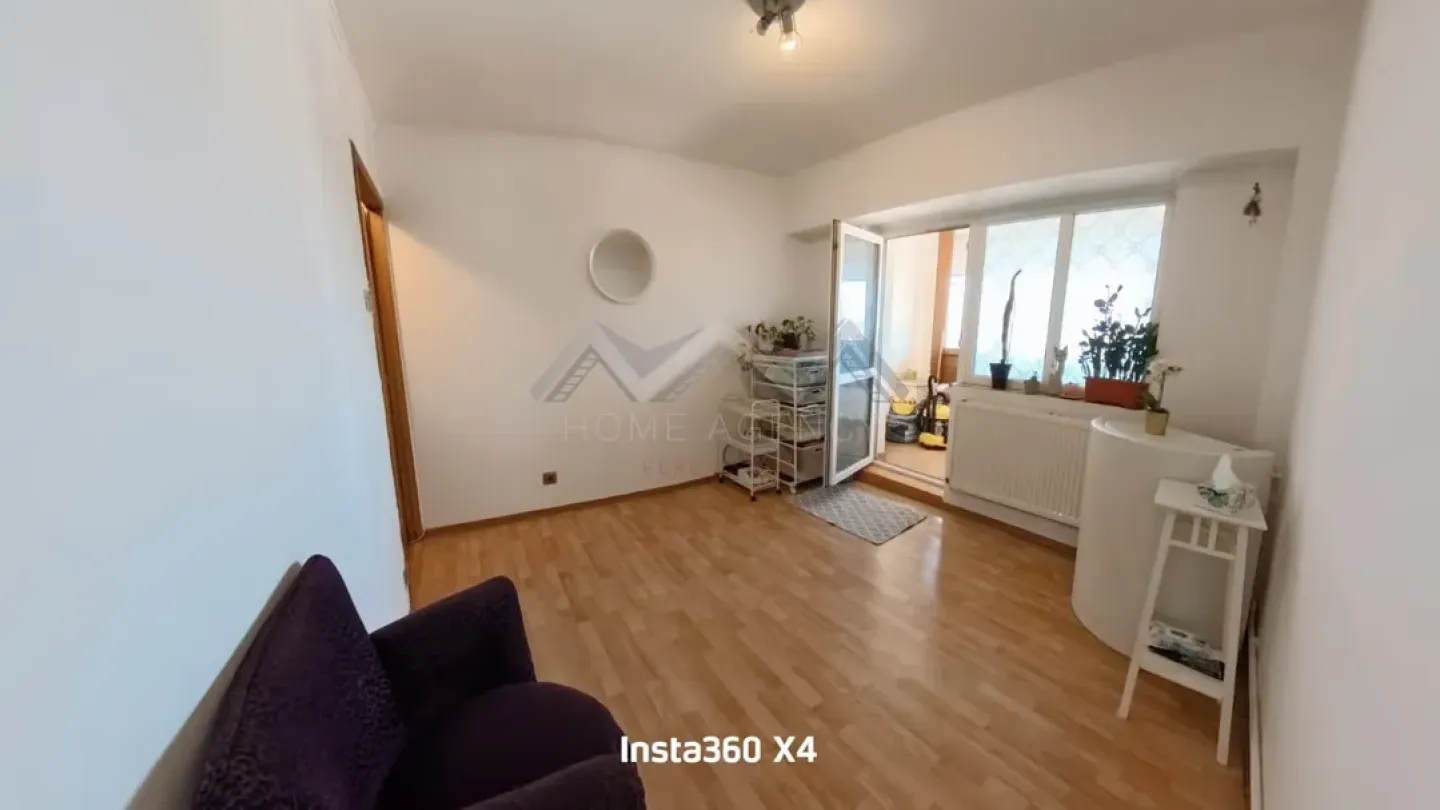 Spacious 2-Bedroom Apartment for Sale in Central Otopeni - Image 3