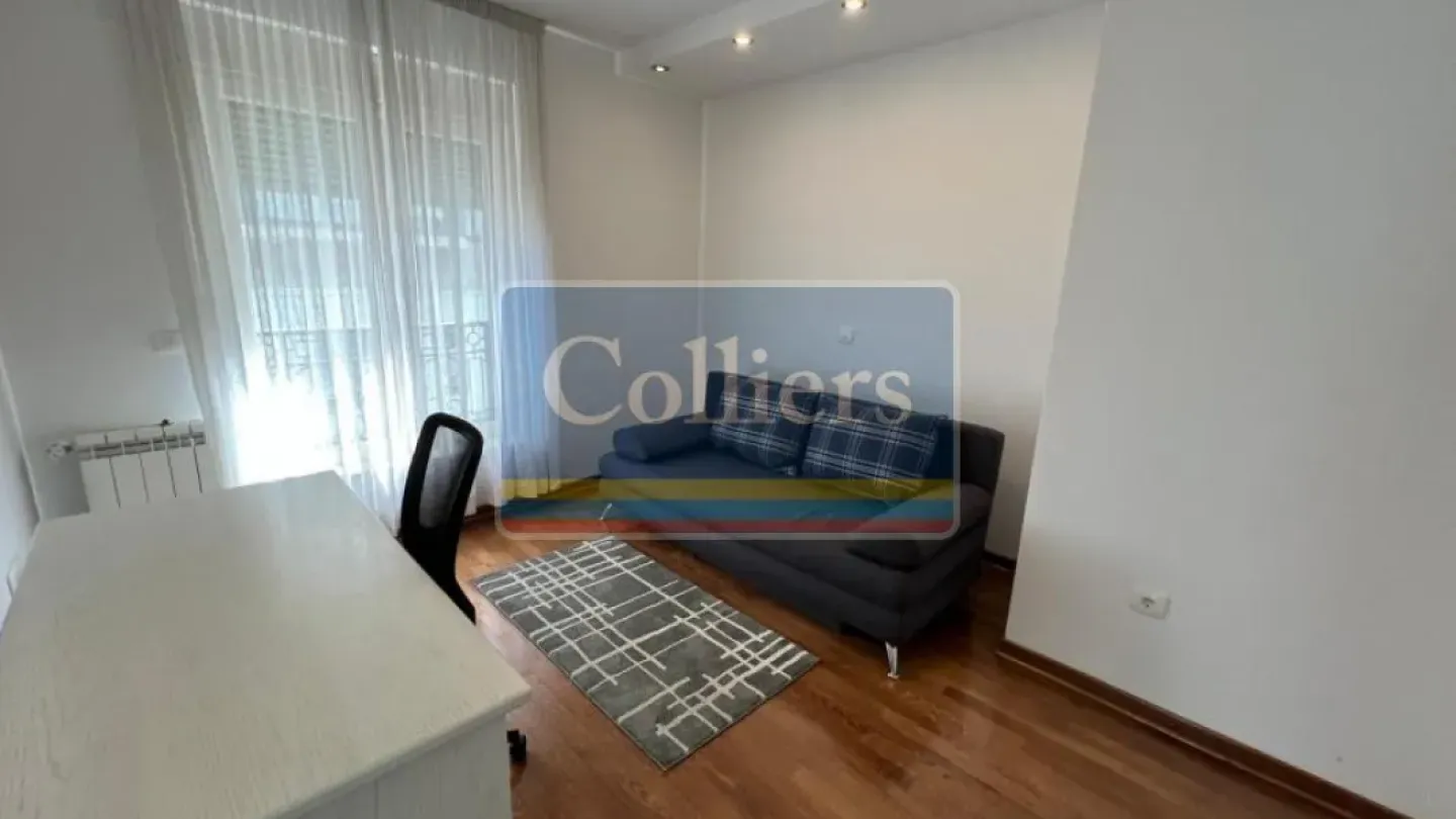 Spacious 4BR Apartment with Terrace - Vracar, Belgrade - Image 2