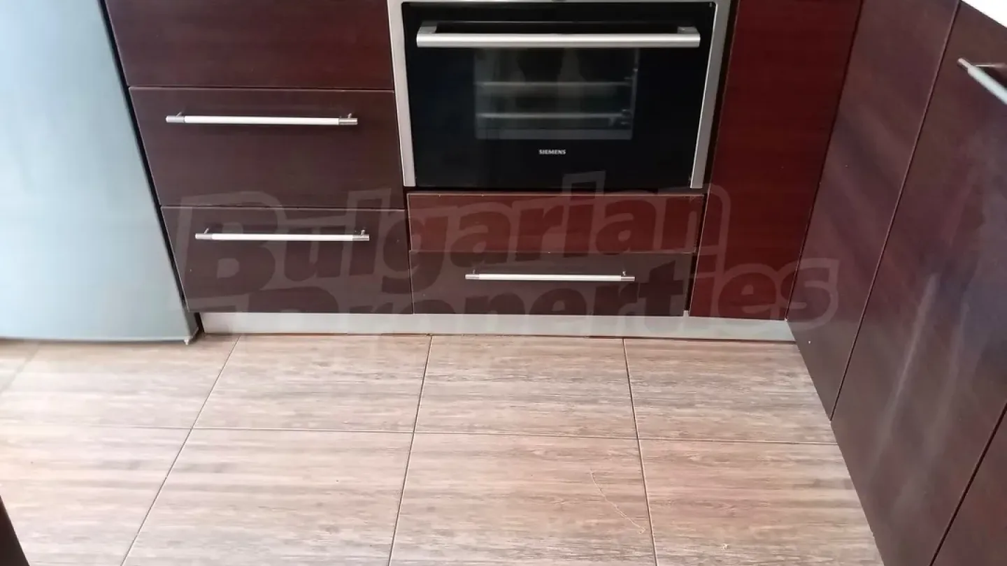 Spacious, Fully Furnished Apartment Near Medical University in Varna - Image 2