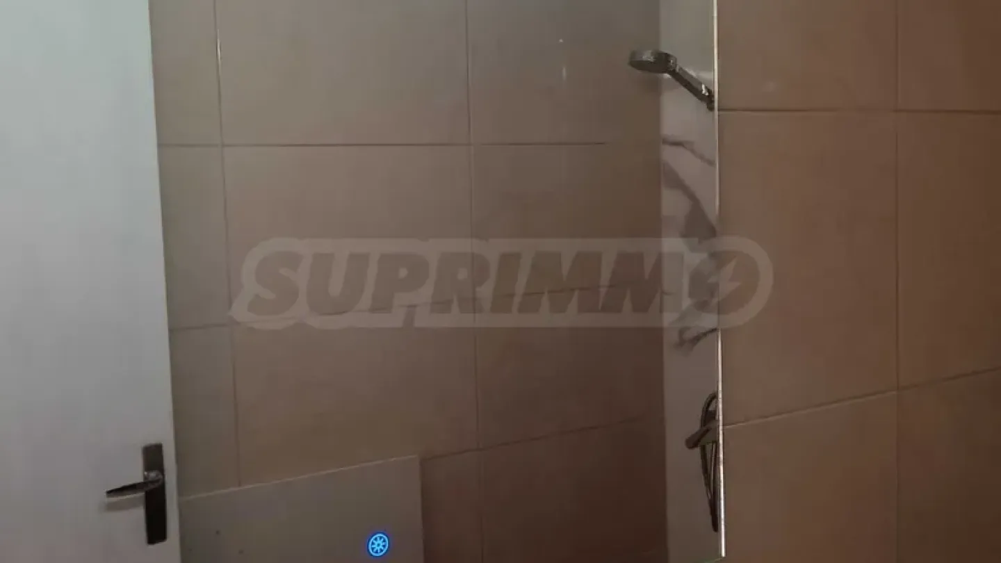 Spacious 3-Bedroom Fully Furnished Apartment in Almansa, Spain - Image 1