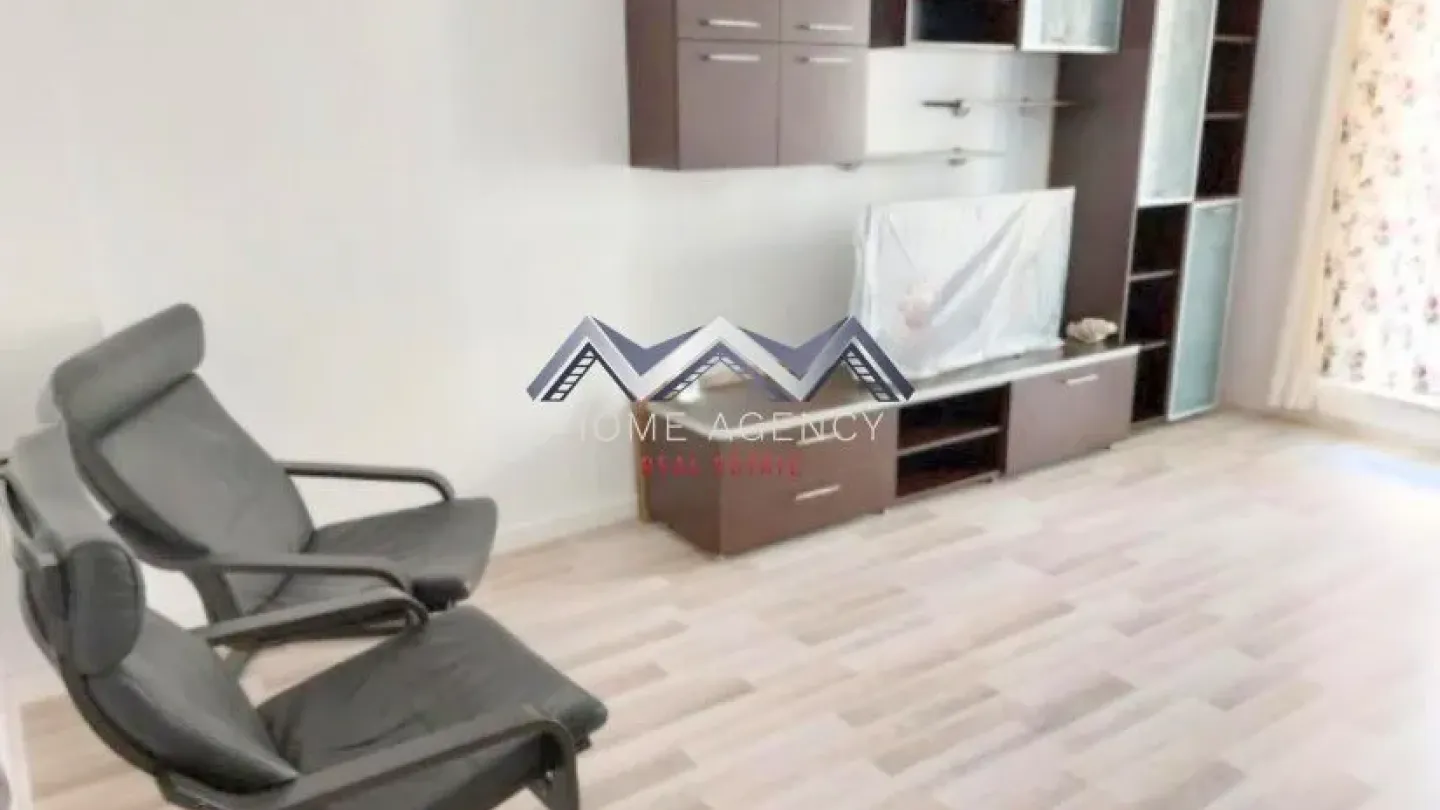 Stylish 2-Bedroom Fully Furnished Apartment in New Cosmopolis Complex - Image 3