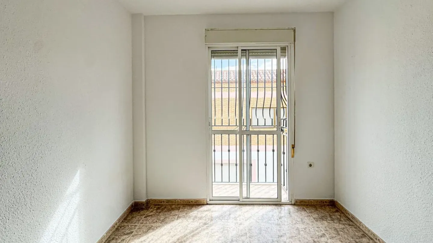 Apartment for sale in Huércal de Almería - Image 2