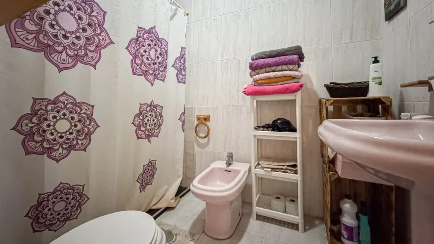 Spacious 3-Bedroom Apartment with Pool & Garage in Aguadulce - Image 4