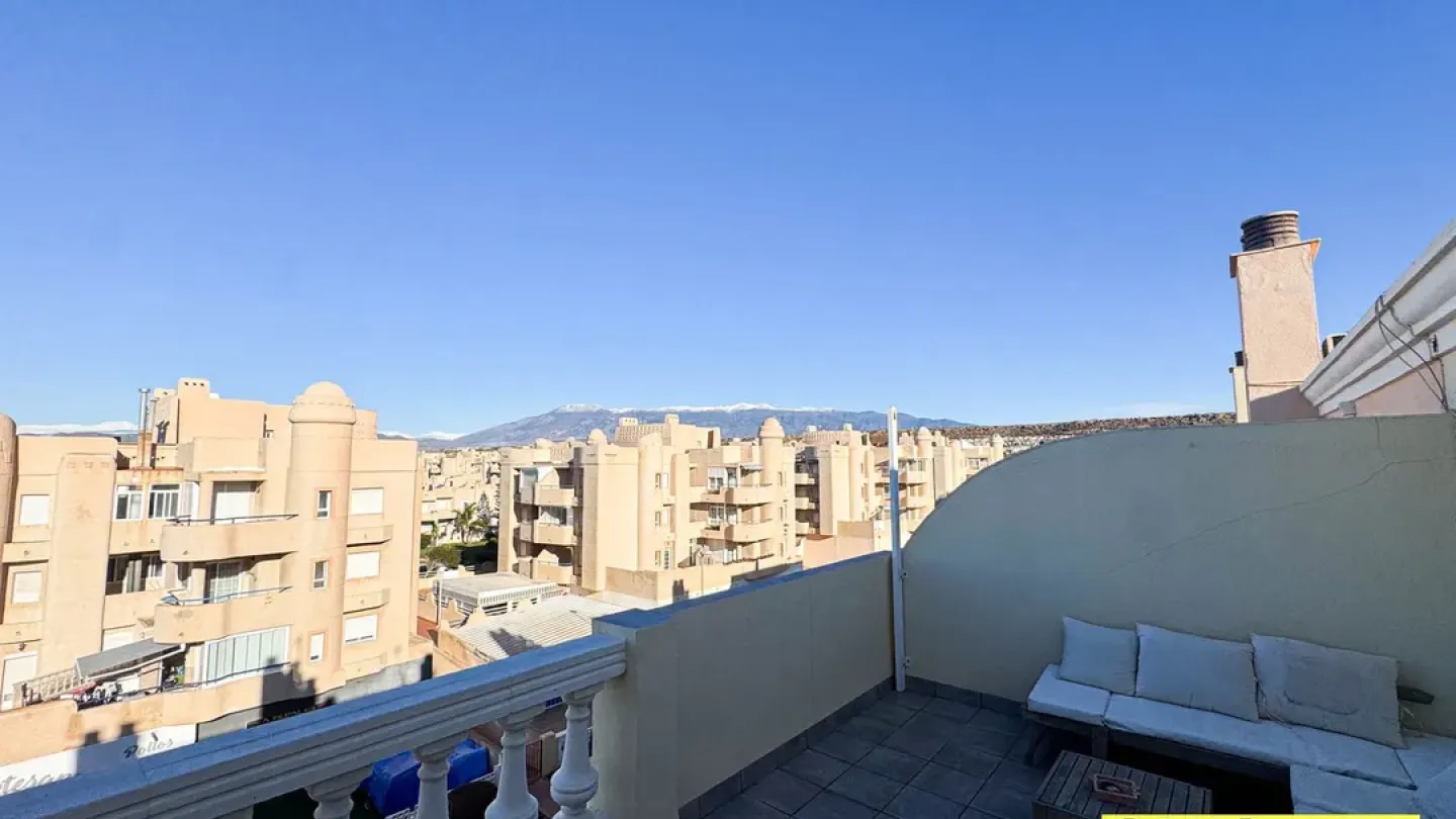 Spacious Duplex Apartment with Sea Views in Almerimar, Spain - Image 5