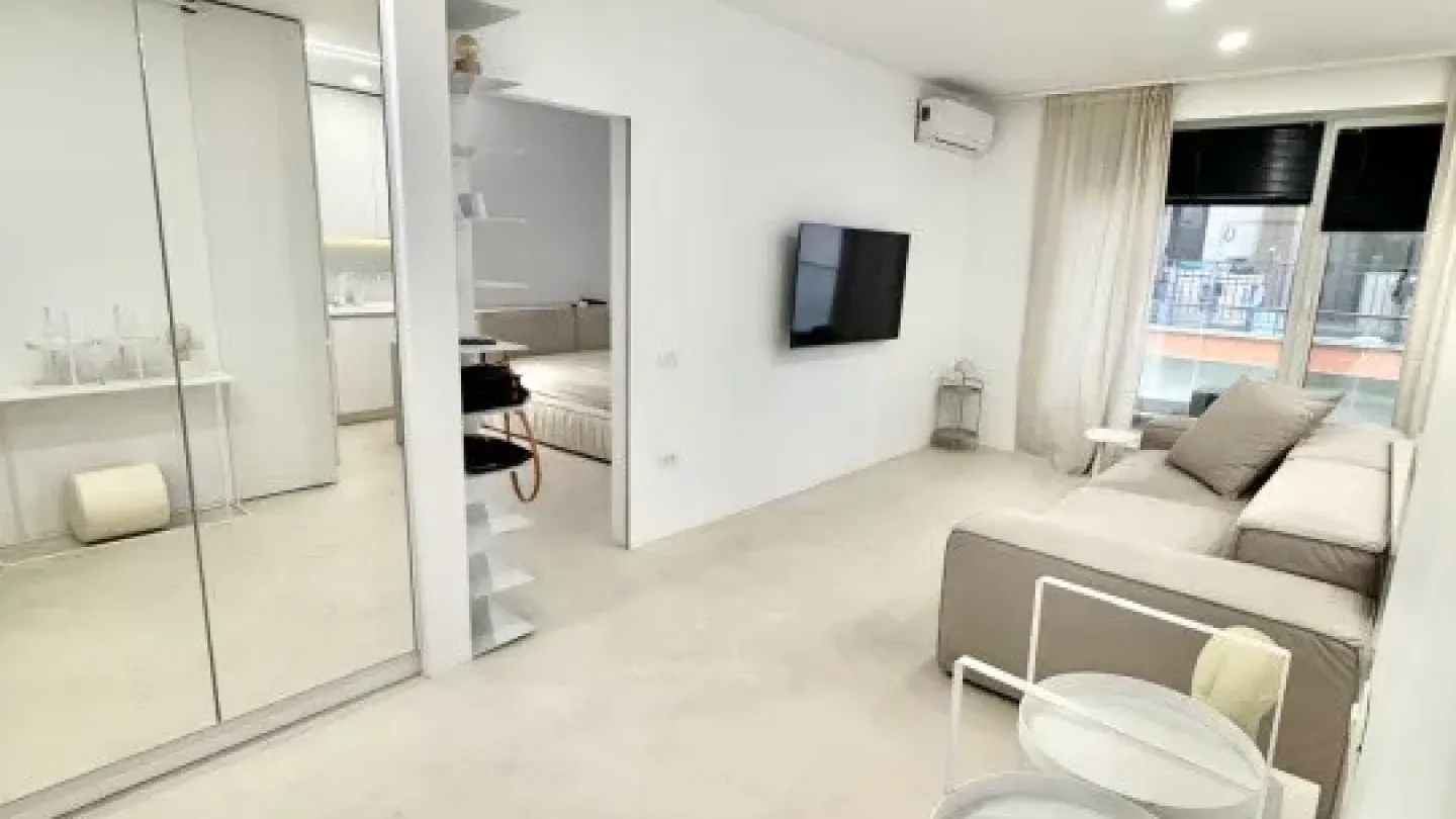 Spacious 2-Bedroom Apartment in MTM Residence, Voluntari, Romania - Image 2