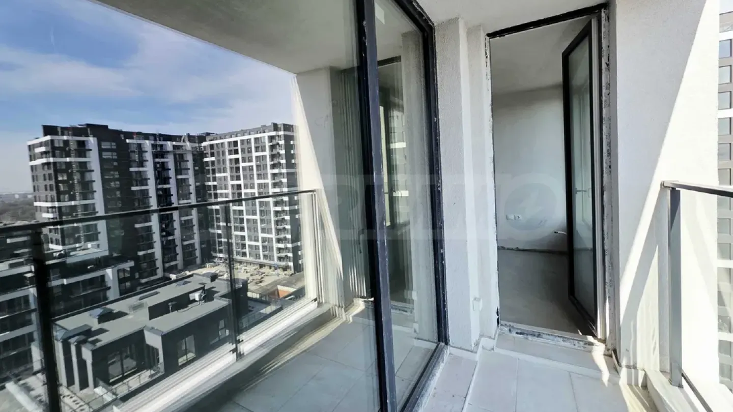 Spacious 3-Bedroom Apartment in Sofia Center - Image 3