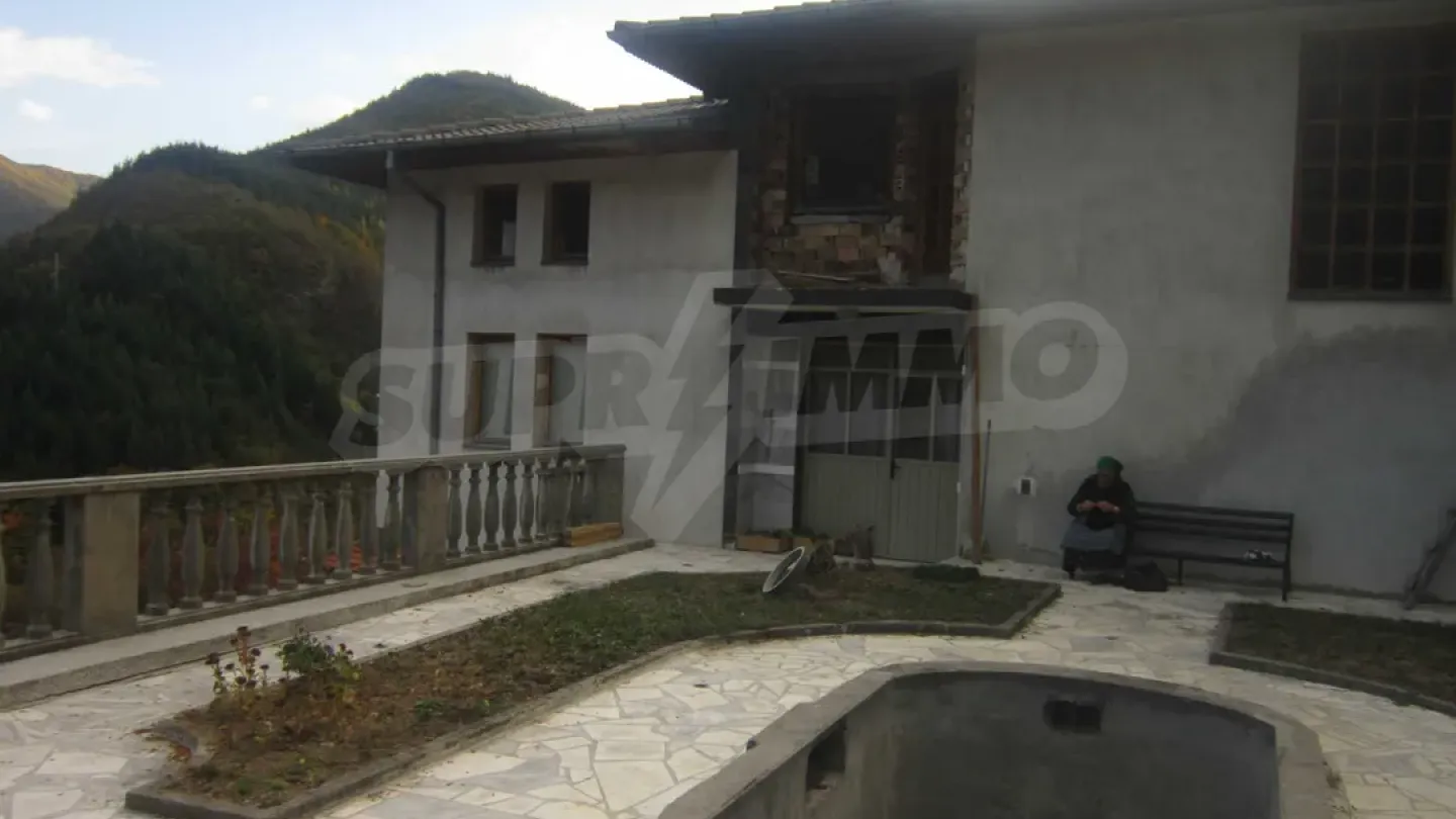 Spacious 3-Story House with Garden Near Smolyan: Perfect for Rural Tourism and Mountain Living. - Image 3