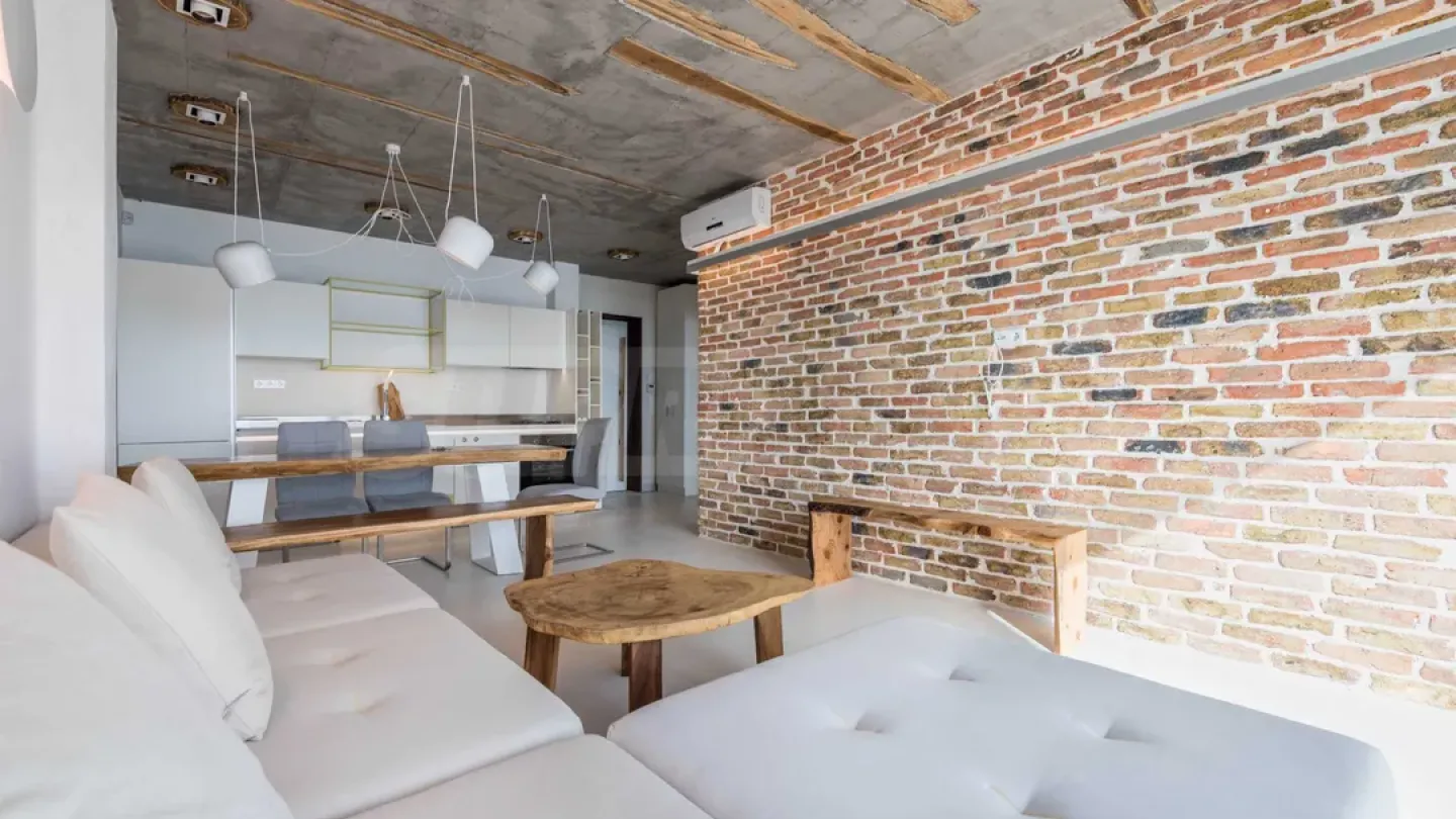 Luxury Varna Apartment with Sea View & Smart Features - Image 3