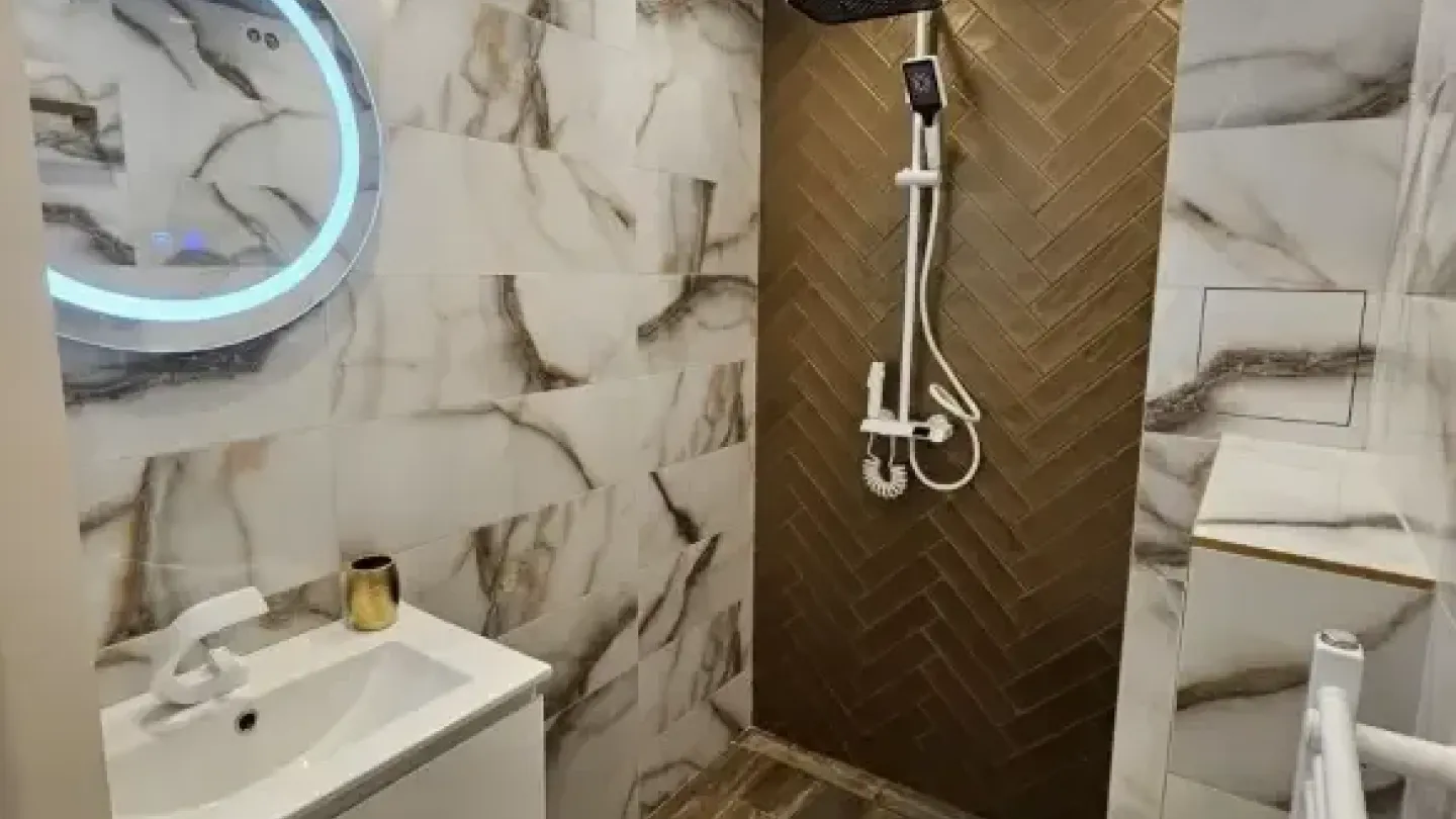 Spacious, Fully Furnished 3-Bedroom Apartment in Malyina Doline - Image 5