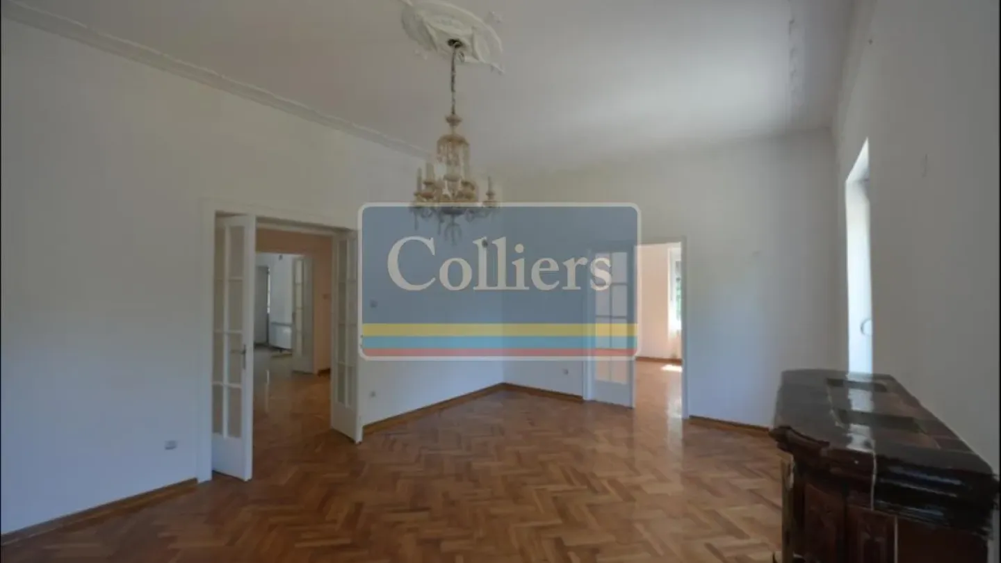 Spacious Apartment in Belgrade's Prime Location - 4 Bedrooms - Image 1