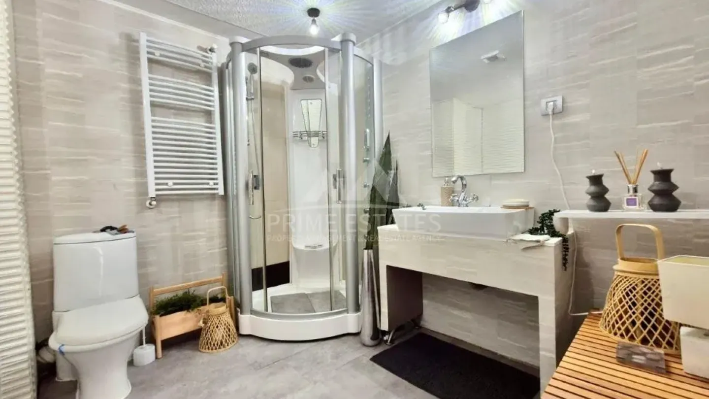 Spacious 3-Bedroom Apartment in Bucharest's Herastrau District - Image 3