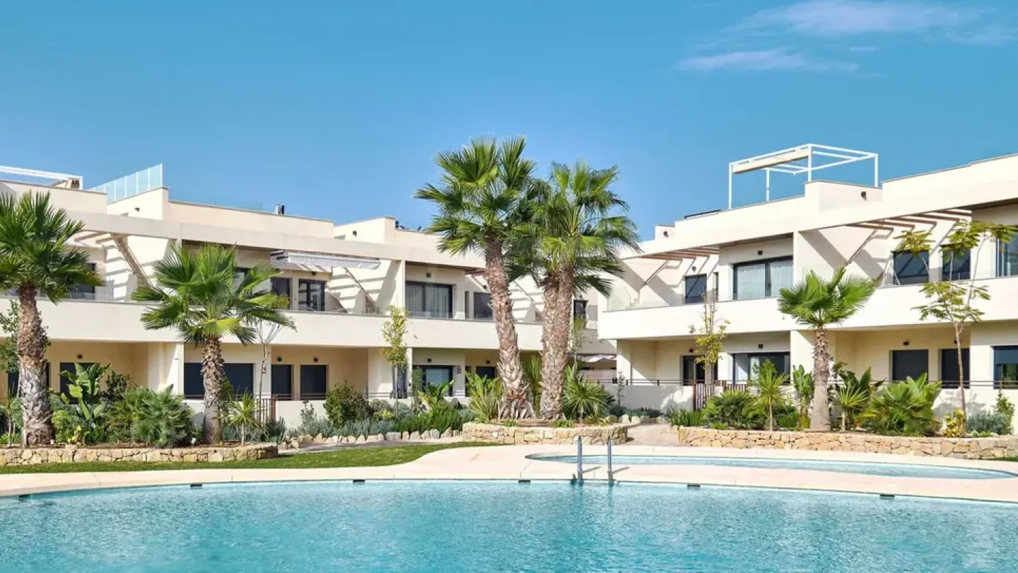 Torrevieja Beach House with Rooftop Terrace - Image 5
