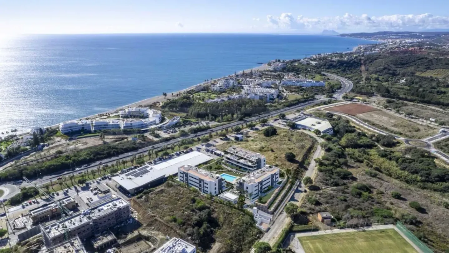 Modern 3-Bedroom Apartment in Natura Estepona - Image 1
