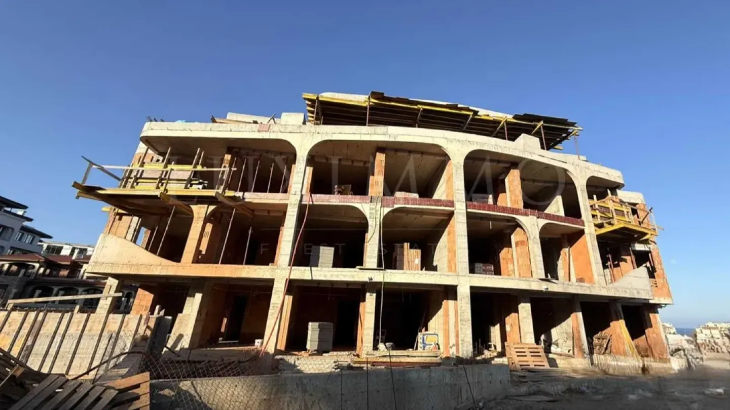 Stylish One-Bedroom Apartment in Sozopol's New District - Image 3