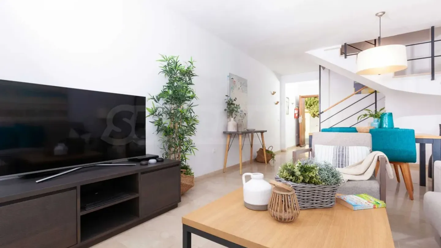 Spacious, Fully Furnished Coastal Home in Marina del Sol - Image 3