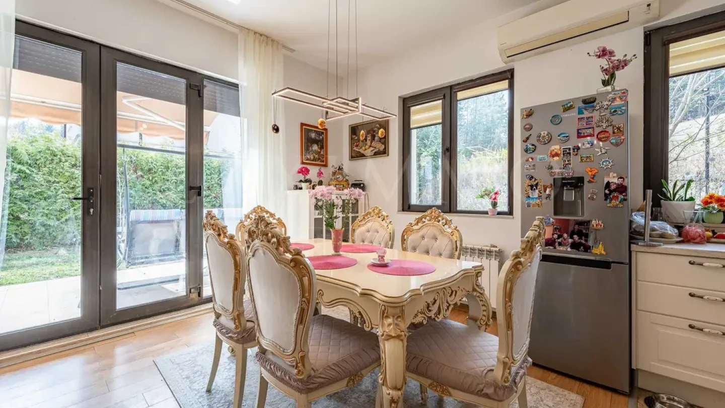 Spacious, Fully Furnished Villa with Yard Near Veliko Tarnovo - Image 3