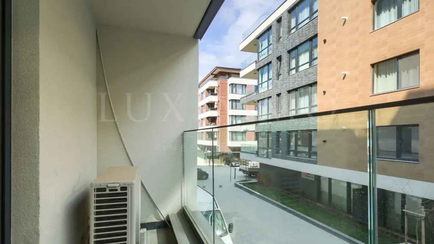 Spacious Two-Bedroom Apartment with Mountain View in Sofia - Image 2