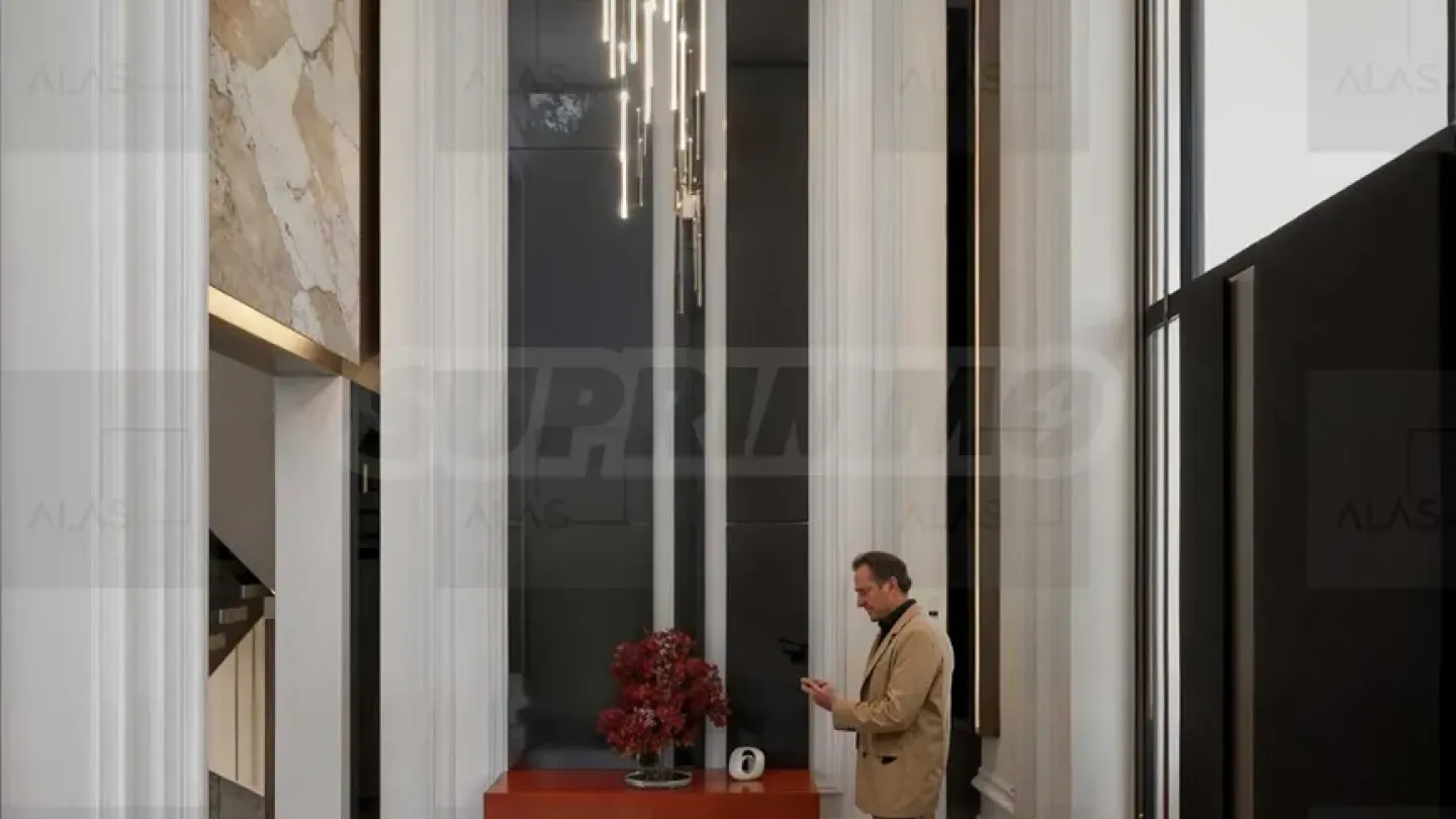 Spacious First-Floor Apartment with Private Garden in Sofia, Bulgaria - Image 4