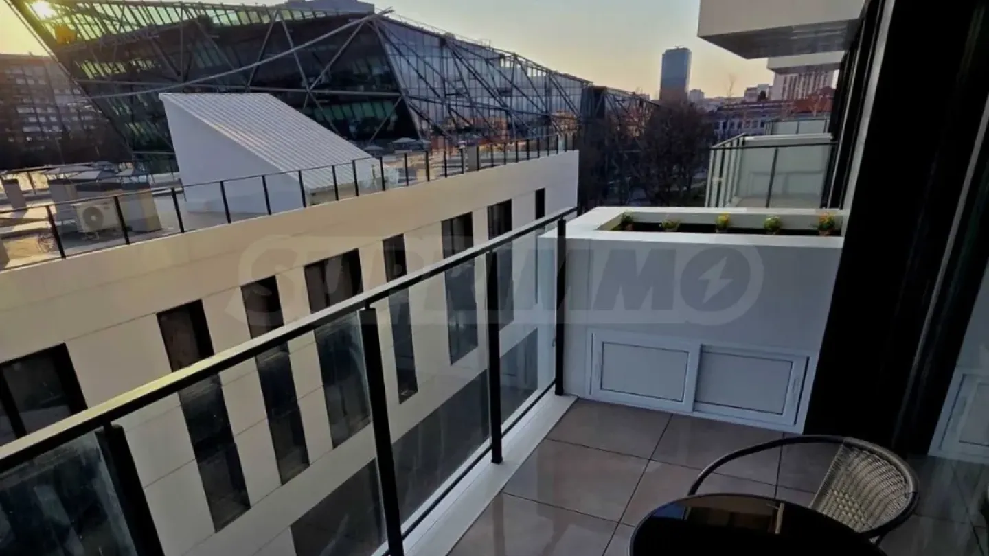 Stylish 3-Bedroom Apartment Near The Mall, Fully Furnished for Rent - Image 5