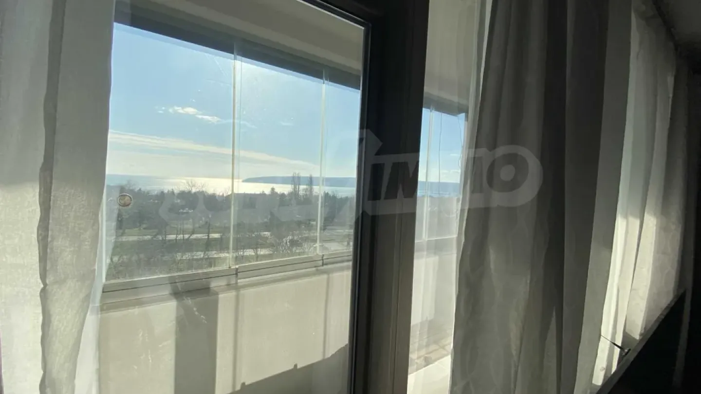 Spacious Sea View Apartment in Varna's "Chayka" District - Image 3
