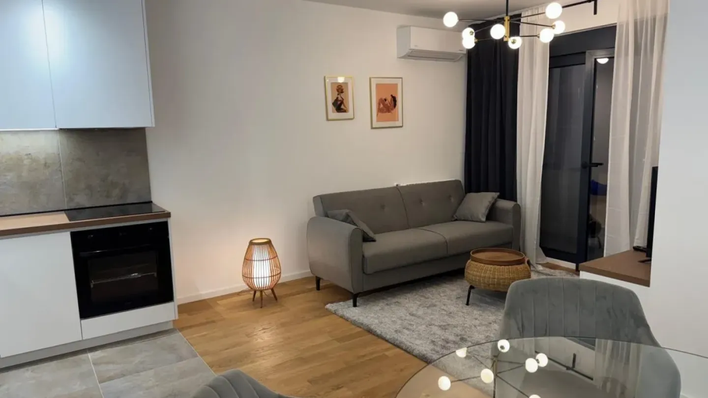 Fully furnished 2-bedroom apartment with garage in Belgrade, RS. - Image 1