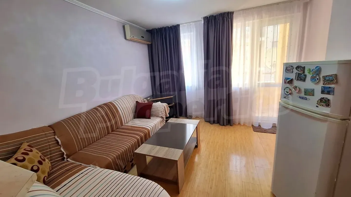 Fully Furnished 1-Bedroom Apartment in Varna's Levski 1 District - Image 3