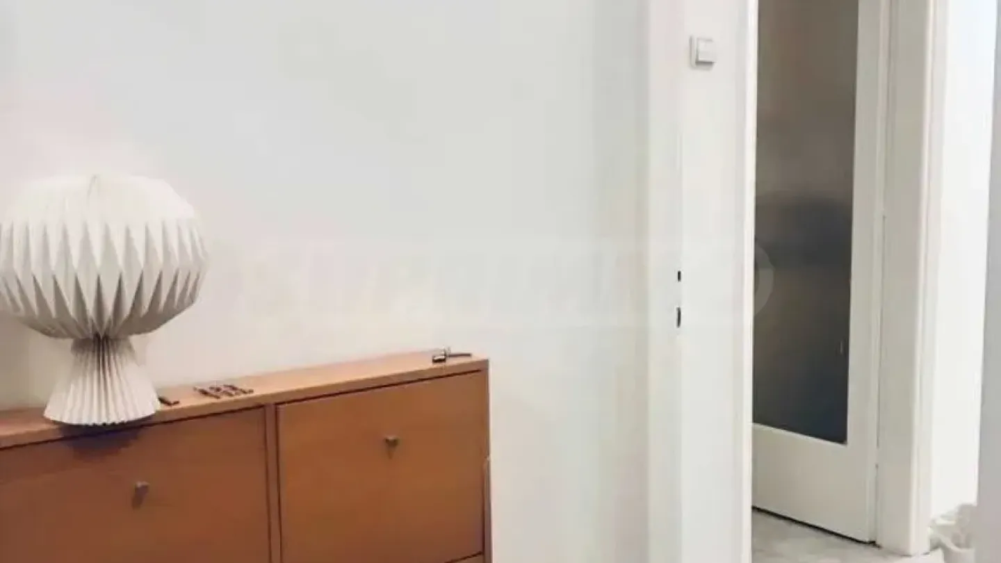 Spacious 2-Bedroom Apartment in Central Thessaloniki, Greece - Image 3