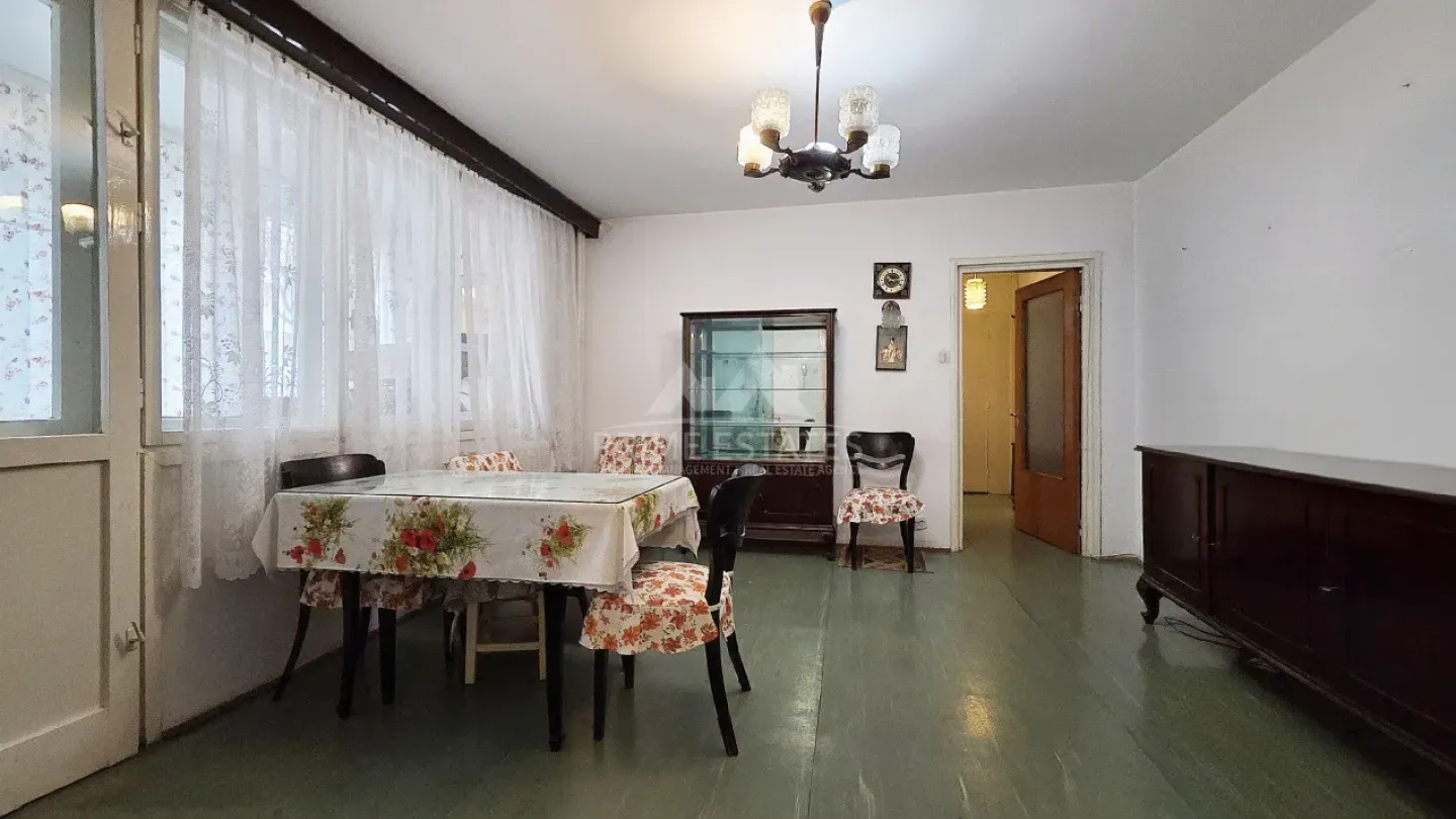 Spacious 3-Bedroom Apartment in Bucharest – Close to Obor Square - Image 1