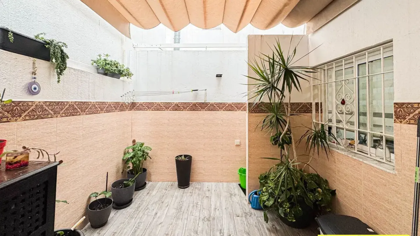 Spacious Triplex in Aguadulce with Pool & Stunning Sea Views - Image 1