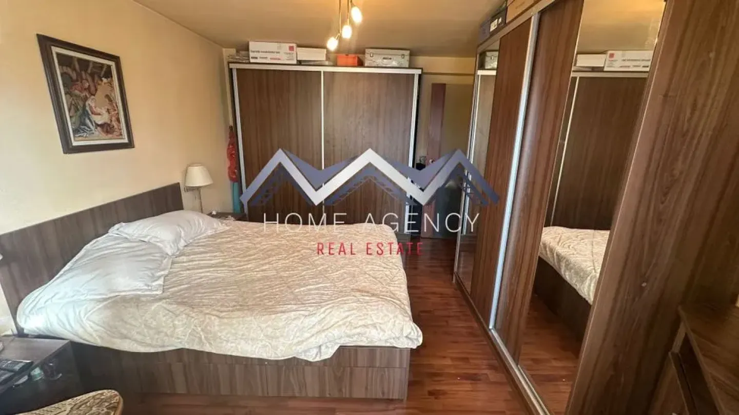 Spacious 4-Bedroom Apartment in Otopeni - Prime Location - Image 5